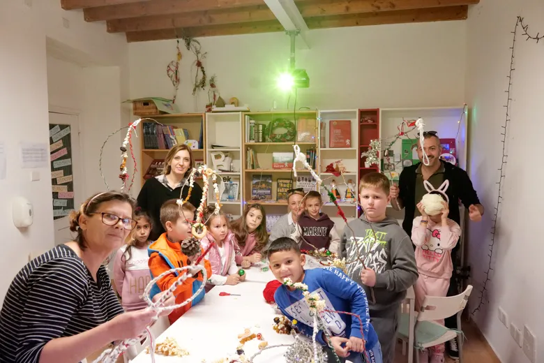 Готови за сурвакане! Измайсторихме нашите сурвачки! ❄️?